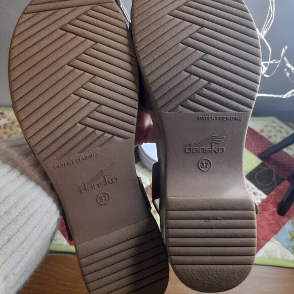 Dansko Betsey Sandals Tan Milled Leather Closed Toe Ankle Strap Shoes EU 37 - Picture 2 of 11